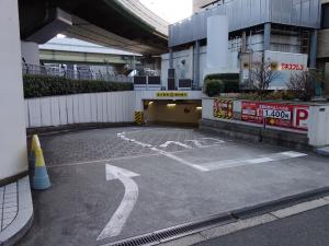 大阪ＪＡビル駐車場