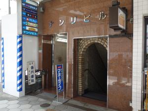 ナンリビルエントランス