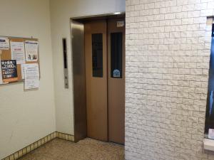 アベニュー淀屋橋ビルエレベーター