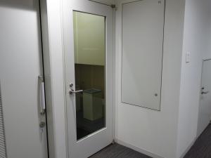 新伏見町ビル喫煙スペース