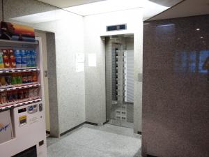 平野町山内ビルエレベーター