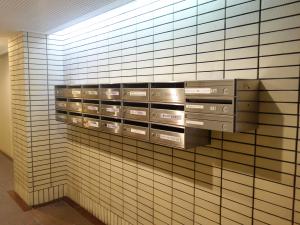 アオヤマビル郵便ポスト