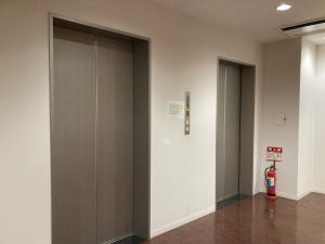 サンシャイン大手前ビル　4階ELVホール