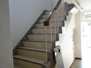 横井第１ビル階段