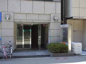 難波末沢ビルエントランス