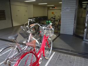 平野町ＫＩビル駐輪スペース