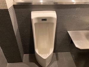 南船場じゅんさんビル男子トイレ