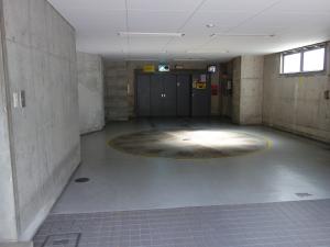 塚本ビル立体駐車場
