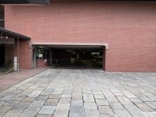 京都銀行会館駐車場