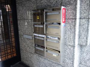 企業交流プラザビル郵便ポスト