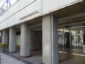 明治安田生命堺筋本町ビルエントランス