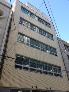 船岡ビル外観