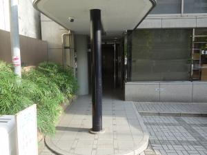 ツムラ谷町ビルエントランス