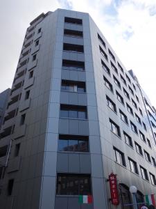 日宝北大阪屋ビル外観