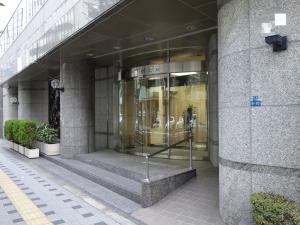 北浜野村ビルエントランス