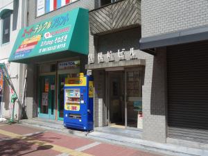 曽根崎ビルエントランス