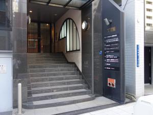ＴＴＮ南新町ビルエントランス