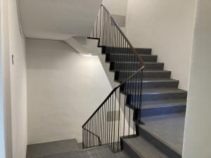 肥後屋ビル　階段