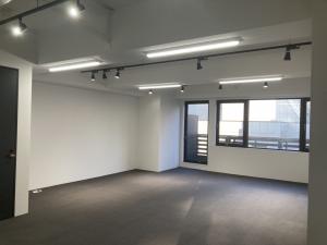 Ｔ３　ＳＨＩＮＳＡＩＢＡＳＨＩビル室内