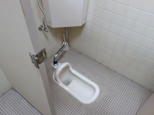 中川ビルトイレ