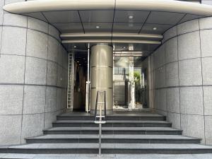 フジアドバンスビル　正面玄関