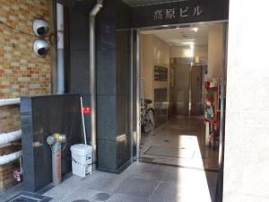 高原ビルエントランス