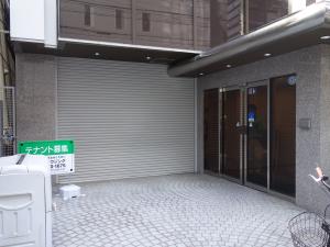 アオヤマビル１階店舗