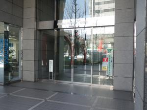 神田ビルエントランス