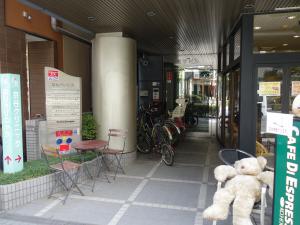 南平ビルエントランス