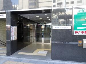 東西線アクセスビルエントランス