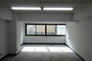 レイシス心斎橋ビル室内