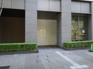 難波サンケイビルエントランス