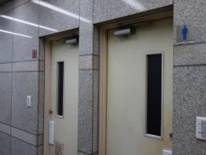 飯栄ビル共用トイレ