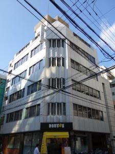 日宝本町西ビル外観