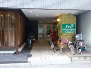 エタニティー谷町ビルエントランス