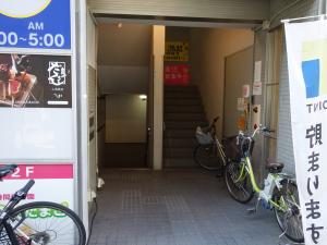 ディオレ クレスト東心斎橋ビルエントランス