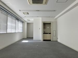 順慶町エスアイビル室内
