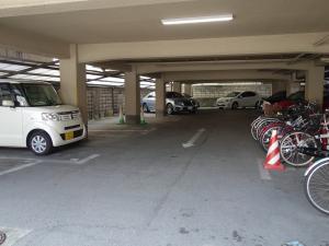 モリロンビル駐車場