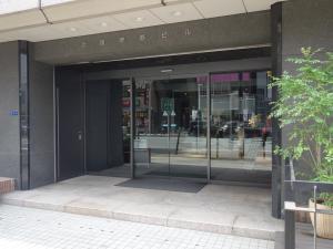 大阪堺筋ビルエントランス