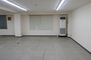 大阪松田ビル室内