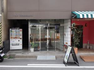ＰＡＸ本町ビルエントランス