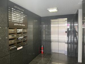 上六アップライゼ　エントランス