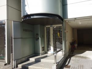 安田薬品ビルエントランス