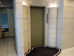 博友(サンディックオフコム)ビルエレベーター