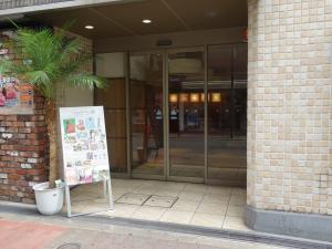 ＤＥＰ心斎橋ビルエントランス