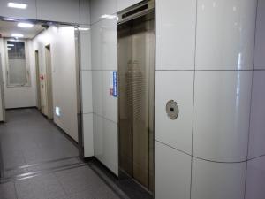 堺筋本町セントラルビルエレベーター