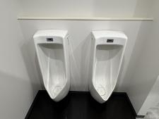 エスリードビル大手通男子トイレ
