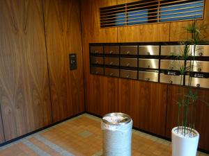 フリーデ新町ビル郵便ポスト