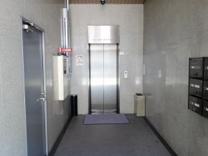本町ギボービルエレベーター