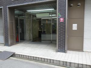 ＴＡＴＳＵＭＩ梅ヶ枝町ビルエントランス